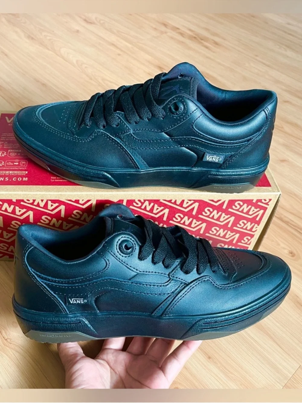 Vans Skate Rowan 2.0 Leather Shoe Women 9.5 US. mens 8.0'US